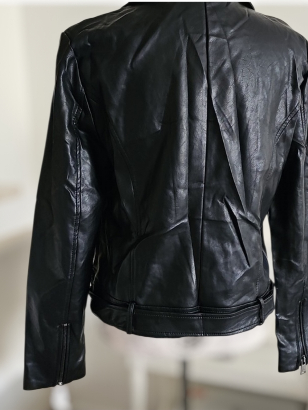 Elodie Classic Black Jacket - Picture 3 of 6